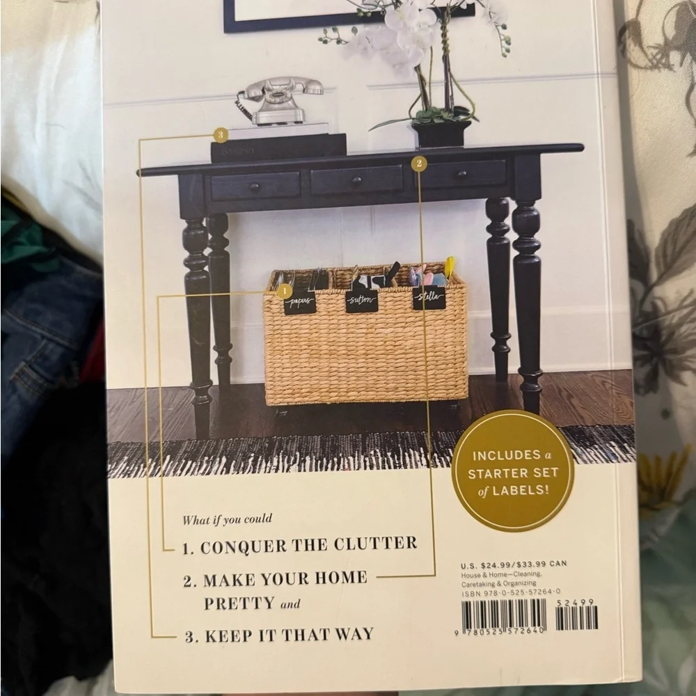 The Home Edit Book - Organizing Guide -Like new!